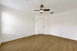 902 Eagles Glide Dr, Houston, TX 77090 - Photo 9