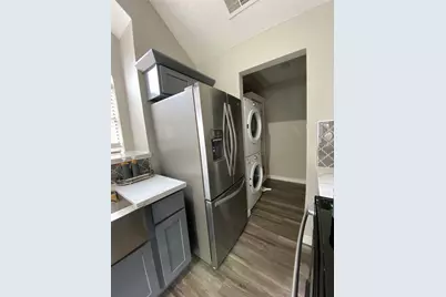 2300 Old Spanish Trail #2020, Houston, TX 77054 - Photo 5