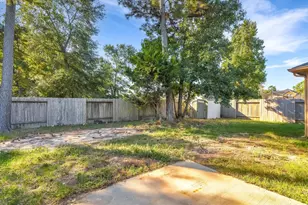 5540 S Buffalo Cir, Willis, TX 77378 - Photo 29