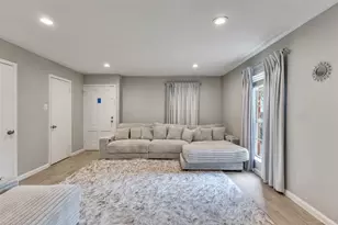 2513 Marilee Ln, Houston, TX 77057 - Photo 15