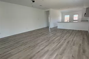 10475 Sugar Ml Dr, Conroe, TX 77306 - Photo 3