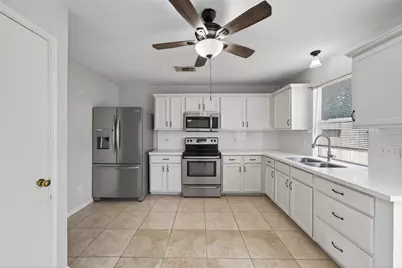 11811 Fossil Rock Lane, Houston, TX 77034 - Photo 15