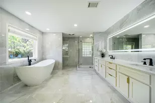 10131 Whiteside Ln, Houston, TX 77043 - Photo 1