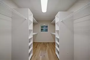 10131 Whiteside Ln, Houston, TX 77043 - Photo 25