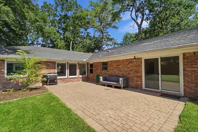 10131 Whiteside Lane, Houston, TX 77043 - Photo 35