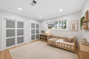 10131 Whiteside Ln, Houston, TX 77043 - Photo 7
