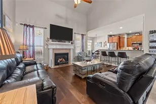 9723 Suffolk Downs Dr, Mont Belvieu, TX 77523 - Photo 25