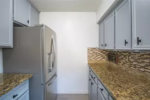 10662 Bexley Dr, Houston, TX 77099 - Photo 5