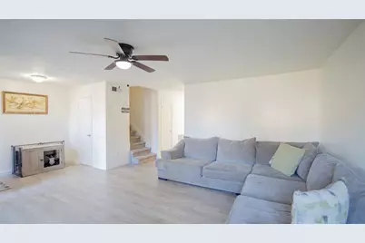 10662 Bexley Drive, Houston, TX 77099 - Photo 9