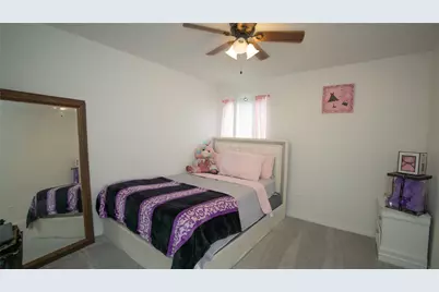 10662 Bexley Drive, Houston, TX 77099 - Photo 15