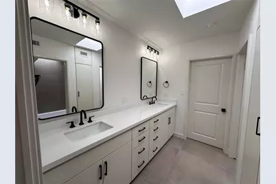 5127 S Braeswood Boulevard, Houston, TX 77096 - Photo 23