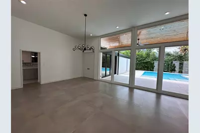 5127 S Braeswood Boulevard, Houston, TX 77096 - Photo 13