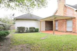 12419 Burgoyne Dr, Houston, TX 77077 - Photo 27