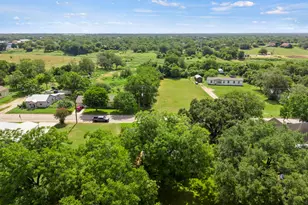 206 Mulberry St, Hallettsville, TX 77964 - Photo 25