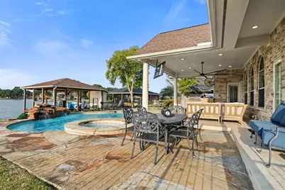 14030 Shoreline Drive, Willis, TX 77318 - Photo 25