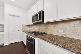 8114 Royal Palm Ct, Fulshear, TX 77441 - Photo 15