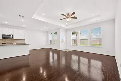 8114 Royal Palm Court, Fulshear, TX 77441 - Photo 9