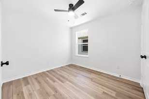 2024 Hampton St, Houston, TX 77088 - Photo 23