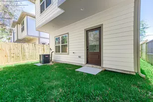 2024 Hampton St, Houston, TX 77088 - Photo 29