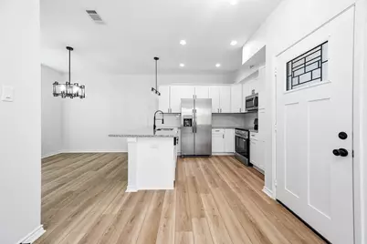 2024 Hampton Street #A B, Houston, TX 77088 - Photo 7