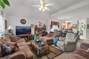 3709 Sunset Cir, Montgomery, TX 77356 - Photo 11