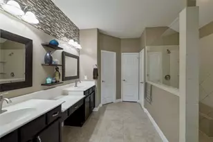 24511 Emerald Pool Falls Dr, Tomball, TX 77375 - Photo 33