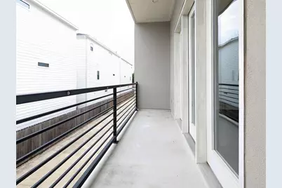 1140 W 24th Street #E, Houston, TX 77008 - Photo 5