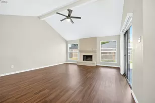 8702 Parkway Forest Dr, Houston, TX 77044 - Photo 7