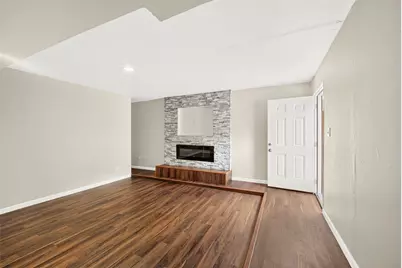 8702 Parkway Forest Drive, Houston, TX 77044 - Photo 33