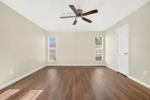 8702 Parkway Forest Dr, Houston, TX 77044 - Photo 23