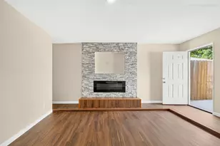 8702 Parkway Forest Dr, Houston, TX 77044 - Photo 35