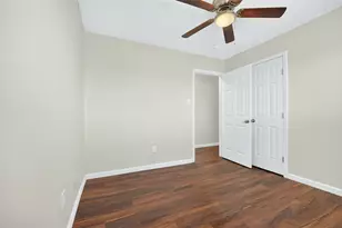 8702 Parkway Forest Dr, Houston, TX 77044 - Photo 27