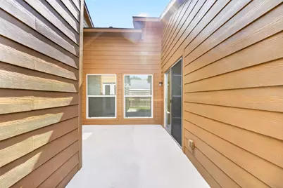 8702 Parkway Forest Drive, Houston, TX 77044 - Photo 33