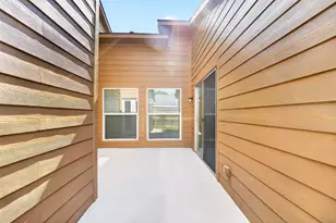 8702 Parkway Forest Dr, Houston, TX 77044 - Photo 33