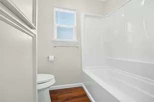 8702 Parkway Forest Dr, Houston, TX 77044 - Photo 31