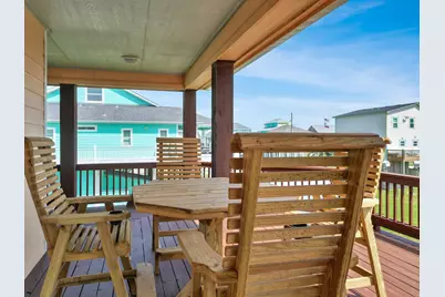 944 Raymond, Crystal Beach, TX 77650 - Photo 17