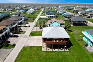 944 Raymond, Crystal Beach, TX 77650 - Photo 43