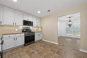 9940 Swallow Dr, Conroe, TX 77385 - Photo 9