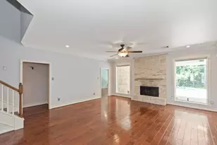 23 Vista Mill Pl, The Woodlands, TX 77382 - Photo 9