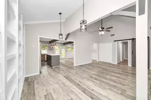 9638 Ravensworth Dr, Houston, TX 77031 - Photo 9
