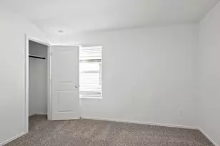 23815 Hilltop Cyn Ln, Spring, TX 77373 - Photo 7