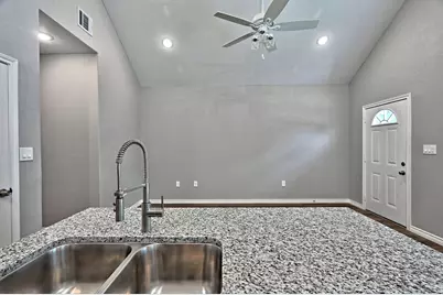 11913 Nelwood, Willis, TX 77318 - Photo 9