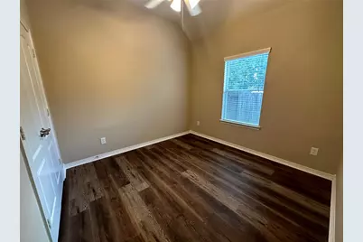 2047 Lulach Lane, Conroe, TX 77301 - Photo 15