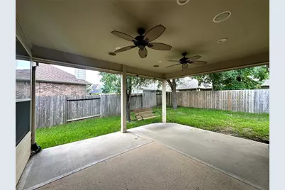 2047 Lulach Lane, Conroe, TX 77301 - Photo 9