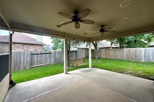 2047 Lulach Ln, Conroe, TX 77301 - Photo 9