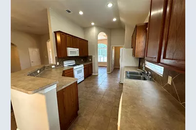 2047 Lulach Lane, Conroe, TX 77301 - Photo 5