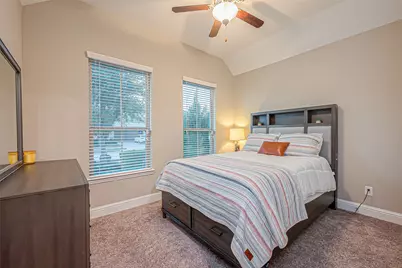 11218 Spoke Hollow Creek Lane, Cypress, TX 77433 - Photo 15