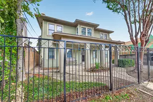 2438 White Oak Dr, Houston, TX 77009 - Photo 3