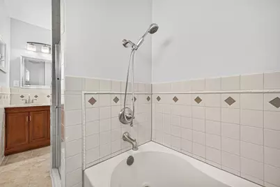 2438 White Oak Drive, Houston, TX 77009 - Photo 21