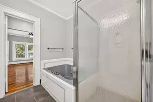 2438 White Oak Dr, Houston, TX 77009 - Photo 33